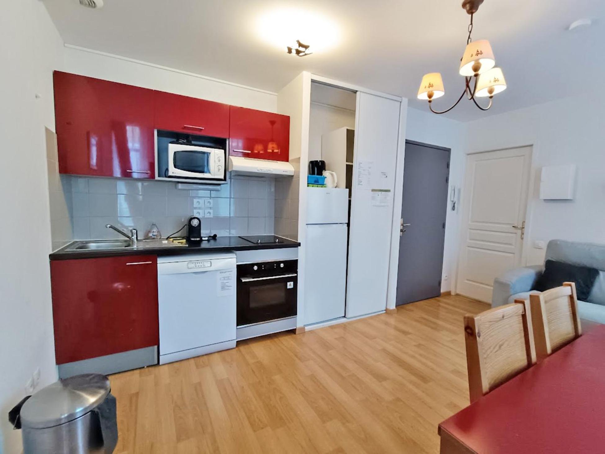 Il Etait Une Fois Luchon, T2, Centre Luchon, Wifi, Casier A Skis, Ascenseur, 4 Personnes Apartment Bagneres-de-Luchon Ngoại thất bức ảnh